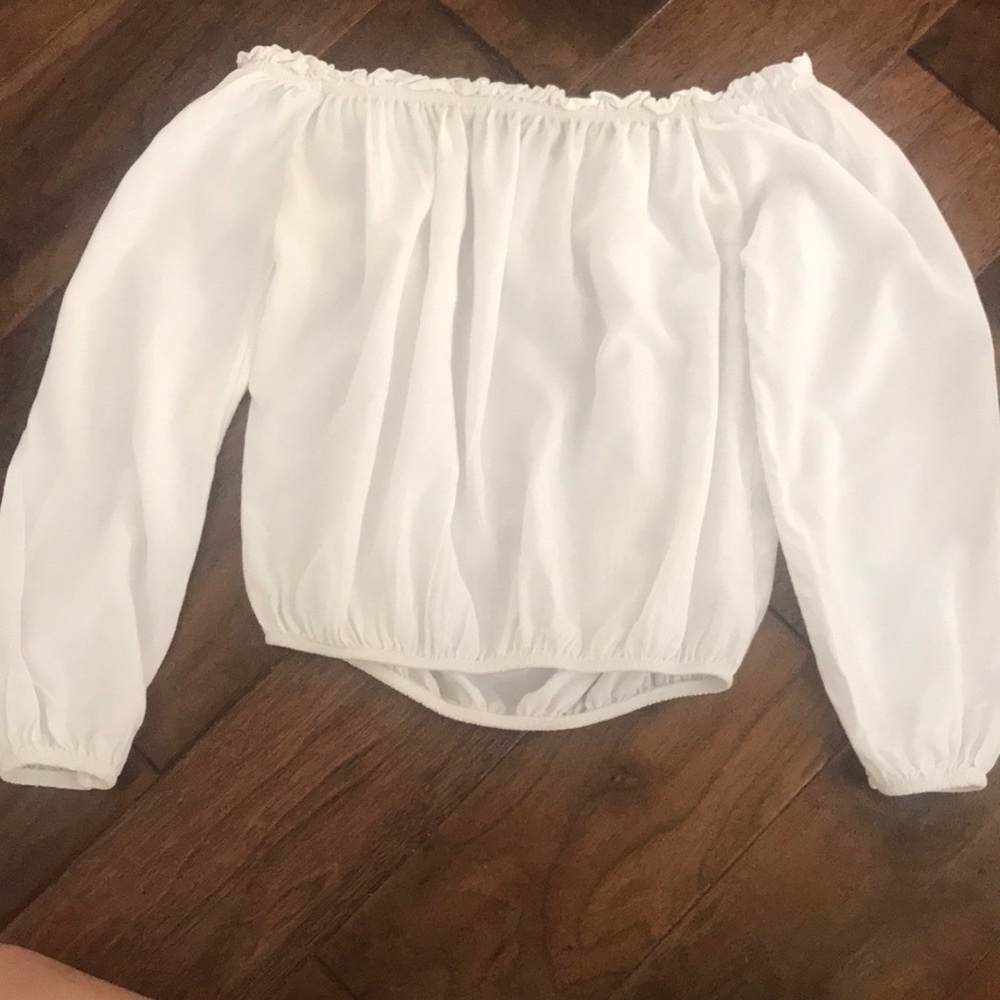 Brandy Melville long sleeve blouse